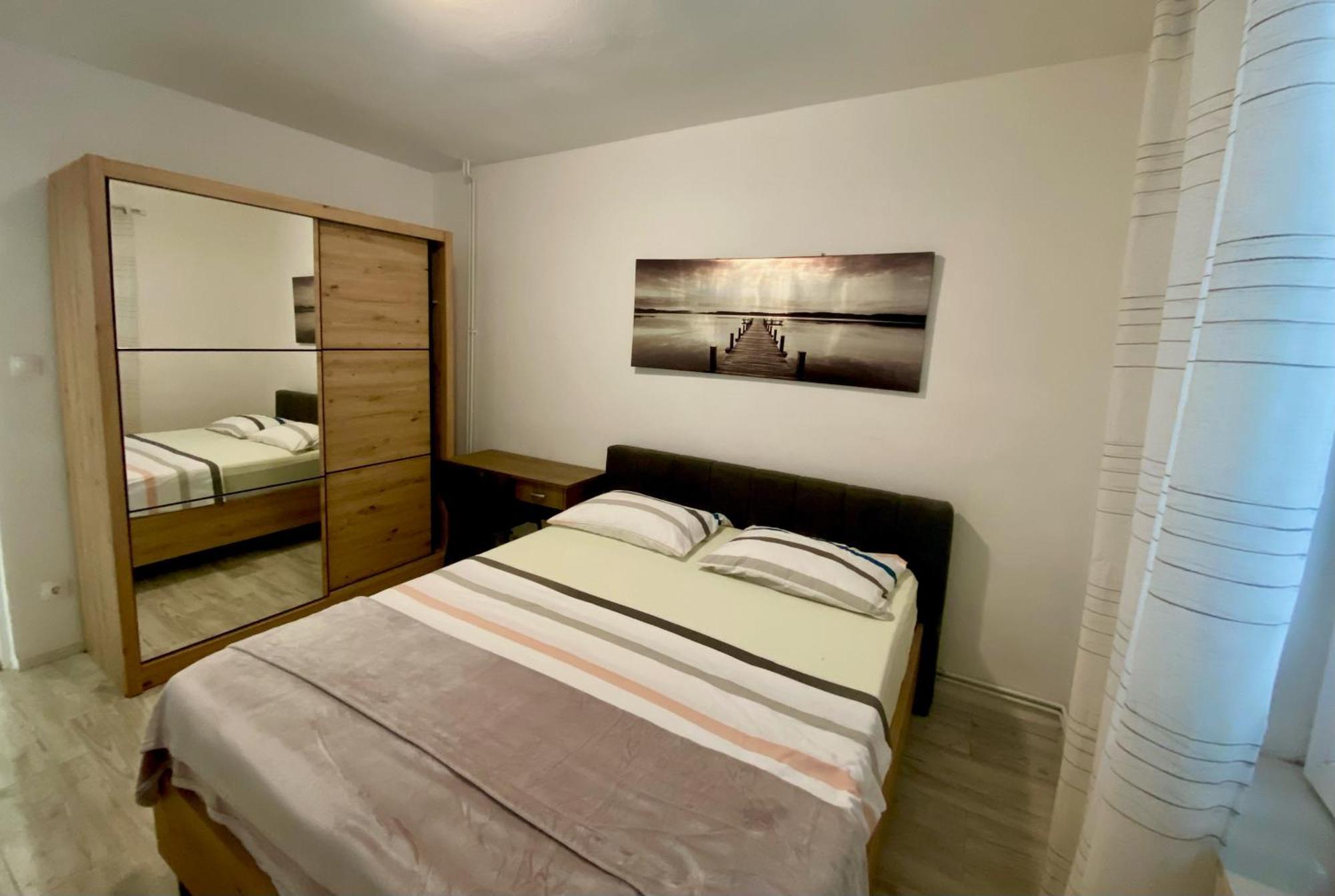 Apartment Kutija *