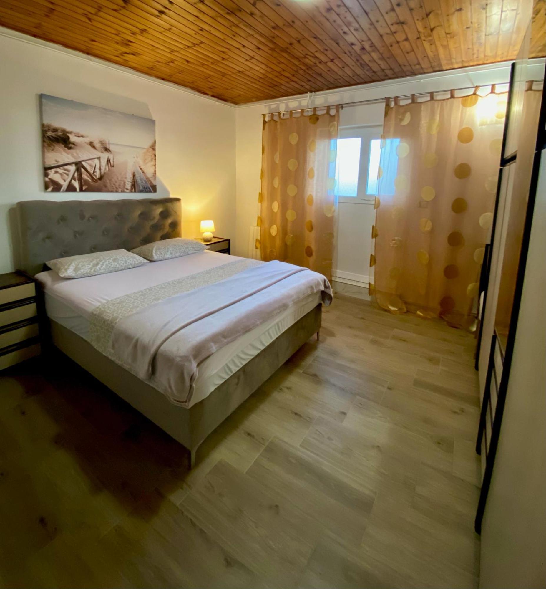 Kutija Apartment Sveti Filip i Jakov